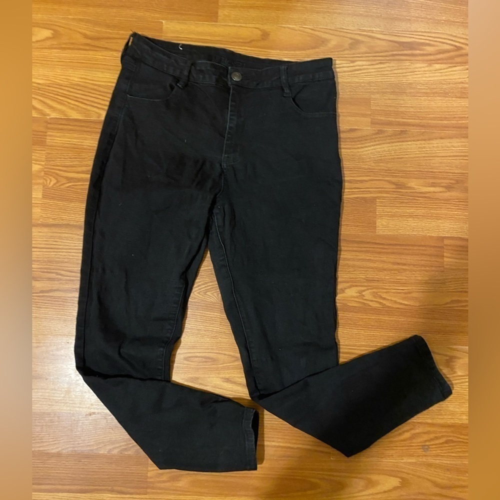 Rue 21 Black Jeans size 14 R (GG)